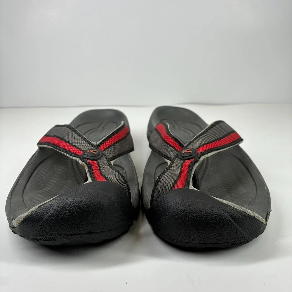 KEEN Waimea H2 Men's US 8.5 Black Red Hybrid Flip Flop Sandals Toe Guard 1002110